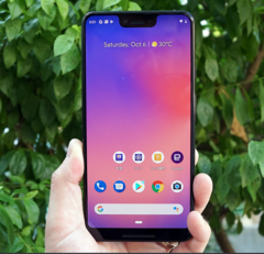 The Pixel 3 XL in all its glory thanks to an unscrupulous Hong Kong mobile store. (Source: Engagdet)