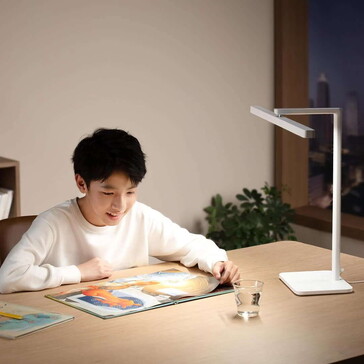 The lamp is said to be suitable for illuminating workstations.