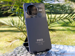 The Poco F7 Pro should go toe-to-toe with recent flagships despite its mid-range price tag. (Image source: Notebookcheck)