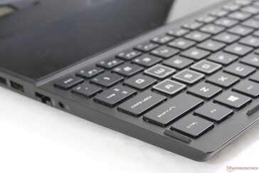 Keyboard and touchpad are pushed up front not unlike on the Asus Zephyrus or Samsung Odyssey