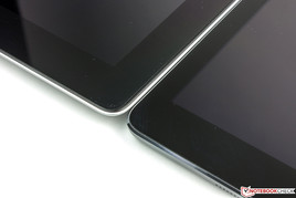 Sitting directly next to each other, the difference in height between the iPad 4 and the Air is clearly visible.
