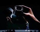 Xiaomi recently presented a magnetic clip-on camera for smartphones at the MWC. (Image source: Xiaomi)
