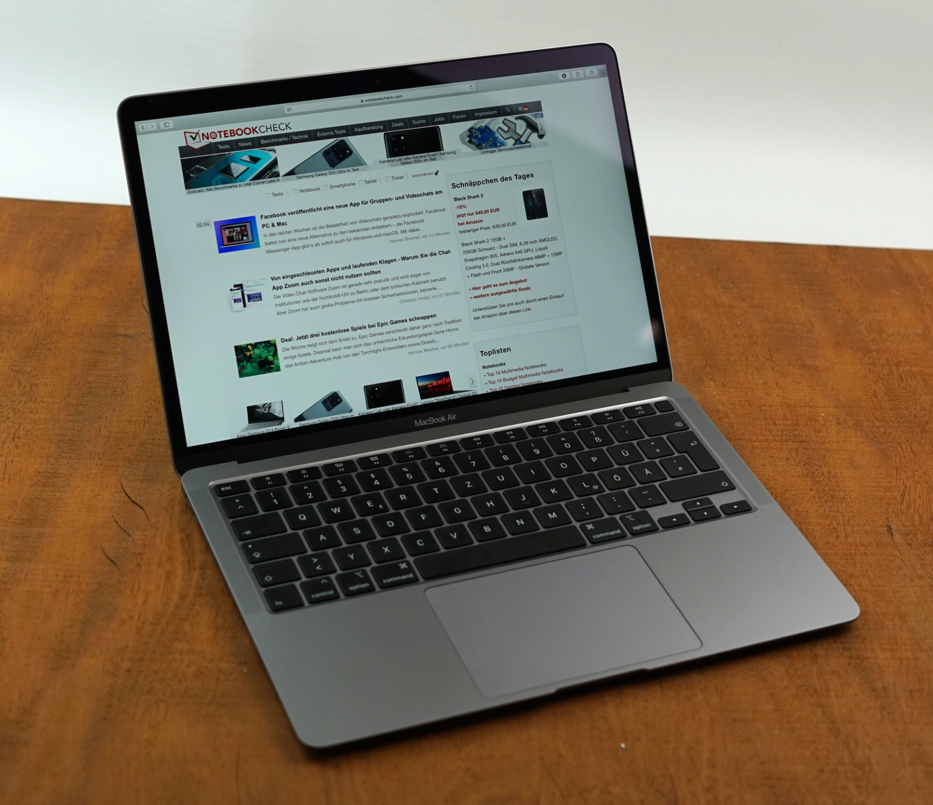 Apple MacBook Air 2020 Core i5 Review The best MacBook you can get