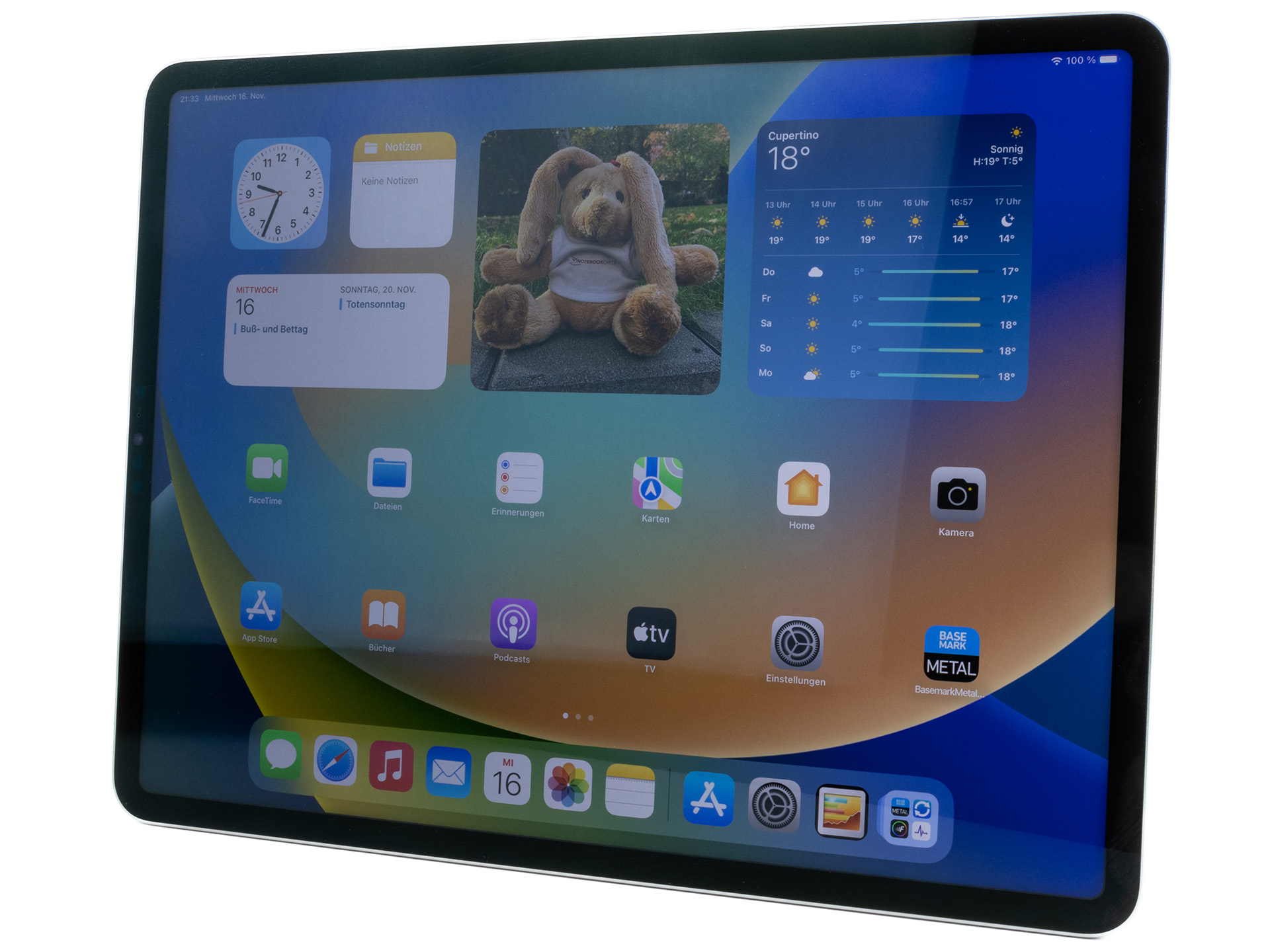 2022 iPad Pro review: World's best tablet gets M2 power boost - but not  much else