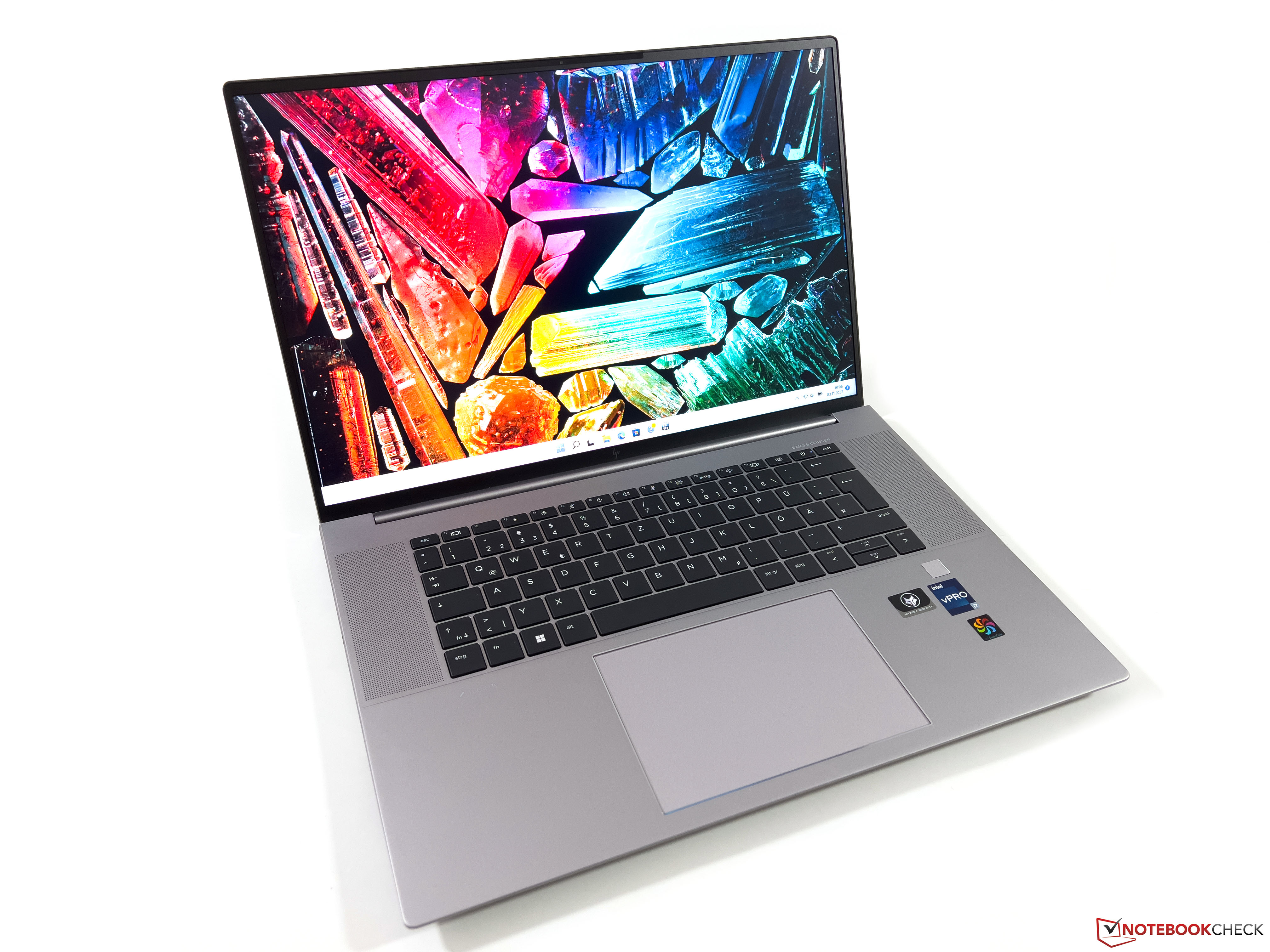 HP ZBook Studio 16 G10 Mobile Workstation PC - Customizable