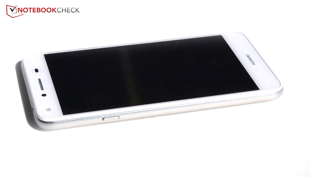 Subsidie koper Afleiden Huawei Y6 II Compact Smartphone Review - NotebookCheck.net Reviews