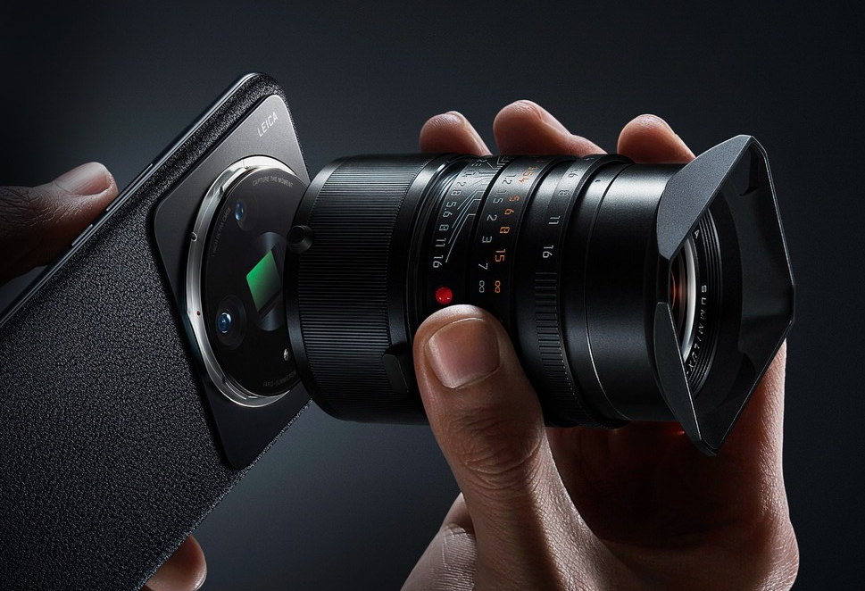 Xiaomi 12S Ultra brings DSLR level photography to your palm - Yanko Design