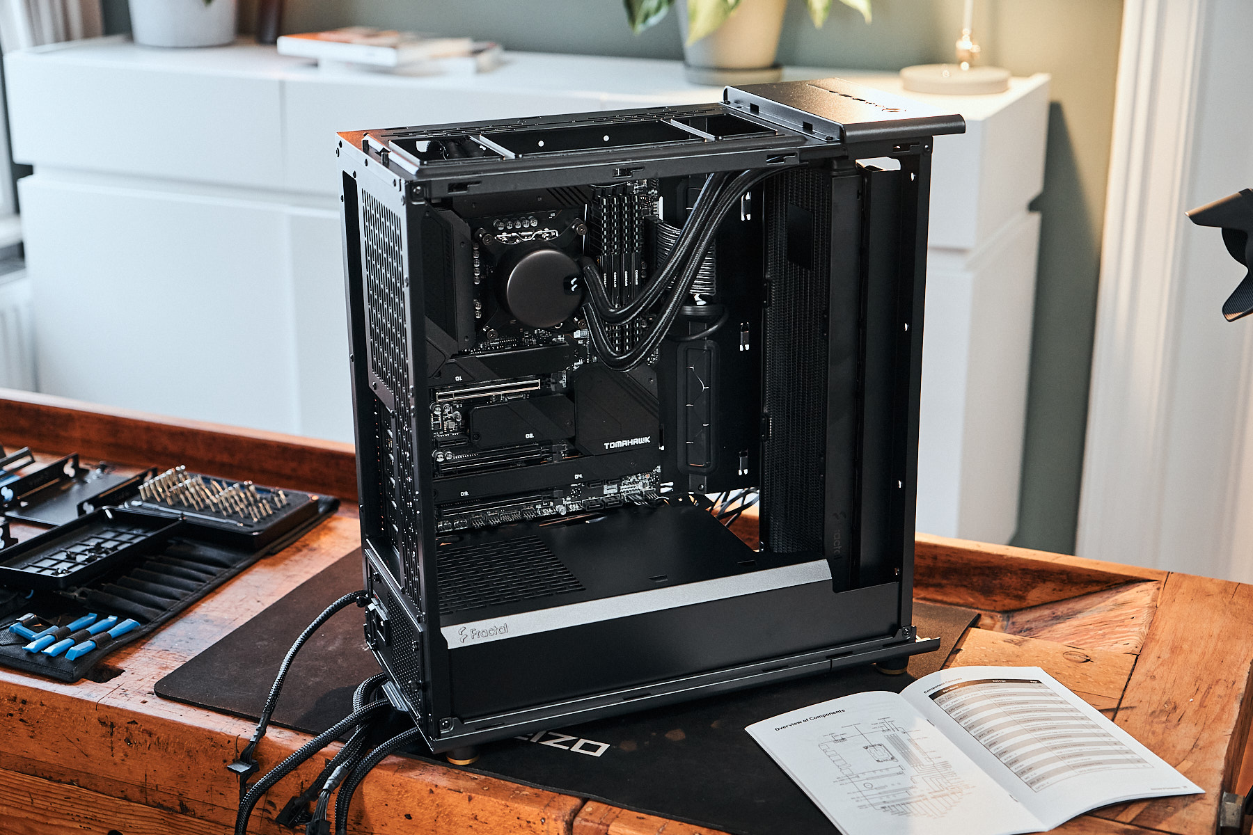 Fractal Design North in test - a PC case for the living room?