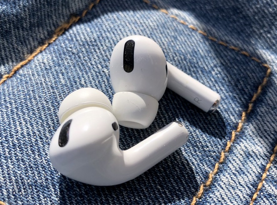 Apple AirPods Pro 2 With USB Type-C Port Unveiled
