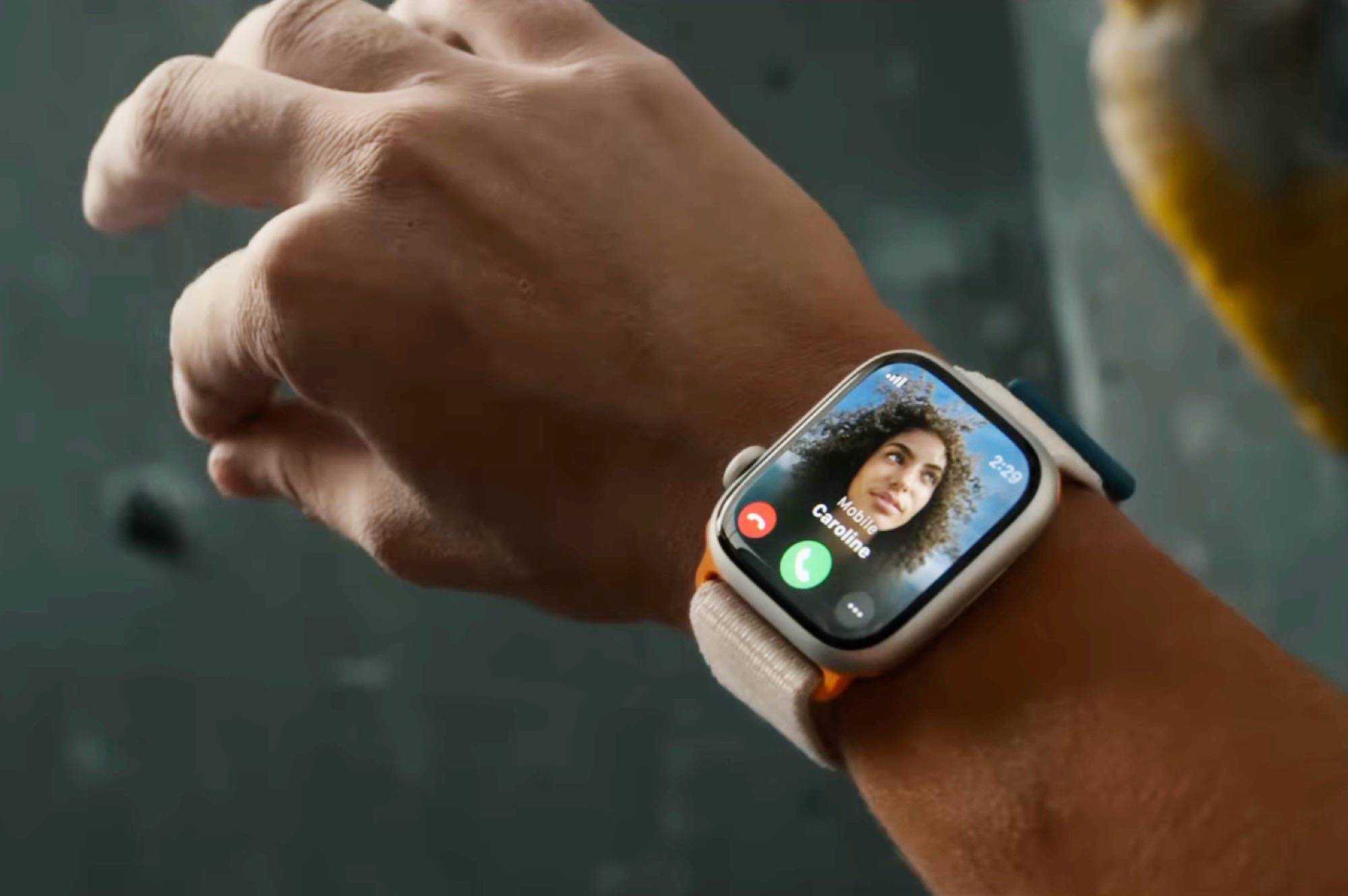 Apple Watch Ultra 2: Apple launches Watch Ultra 2 with new double tap  gesture, on-device Siri at Rs 89,900, ET Telecom