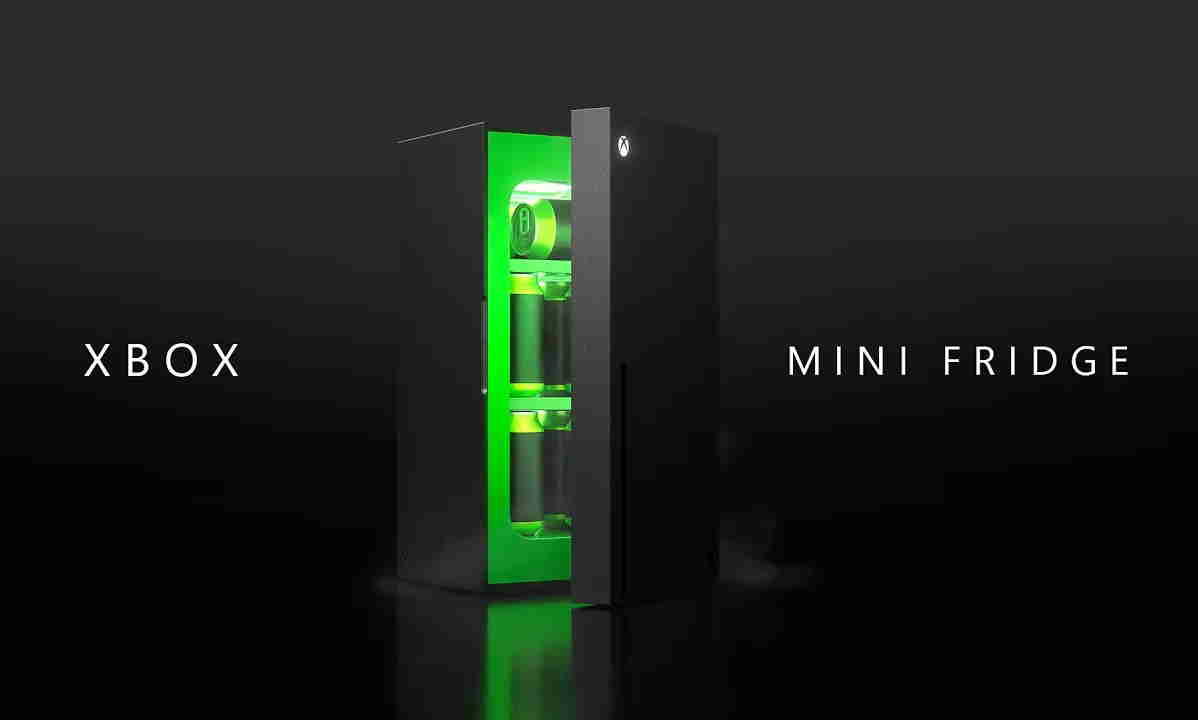 Xbox Series X Replica Mini Fridge