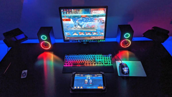 9 RGB Gaming Desks & A DIY Guide for RGB Gaming Setup