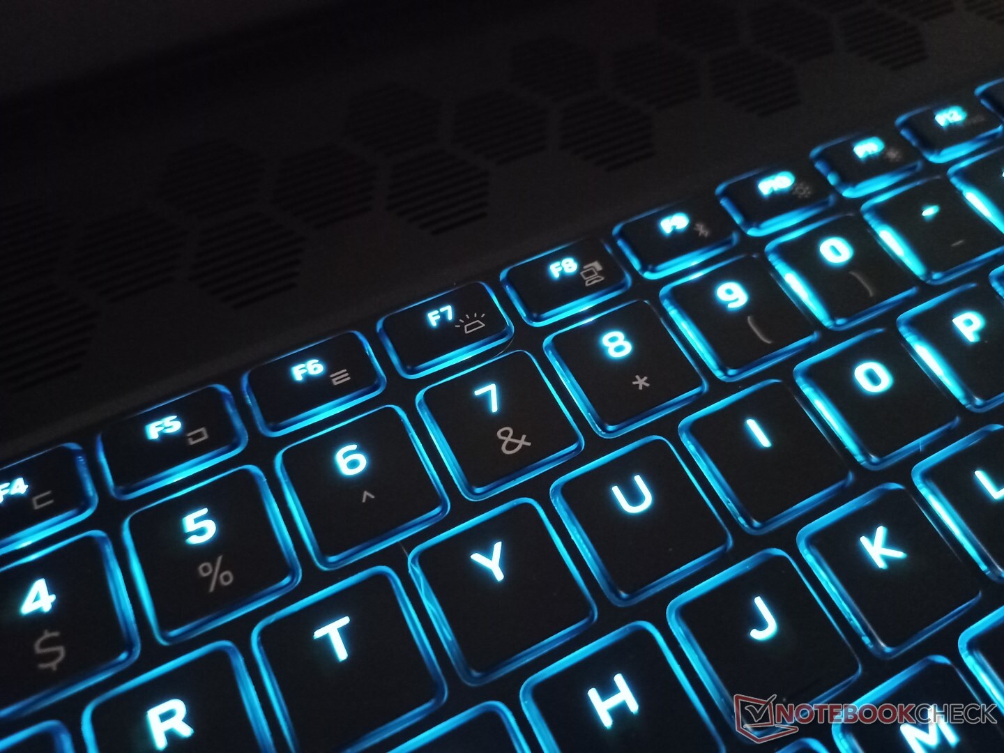 Dell totally forgot one small but important detail on its newest Alienware x15 and x17 lineup thumbnail