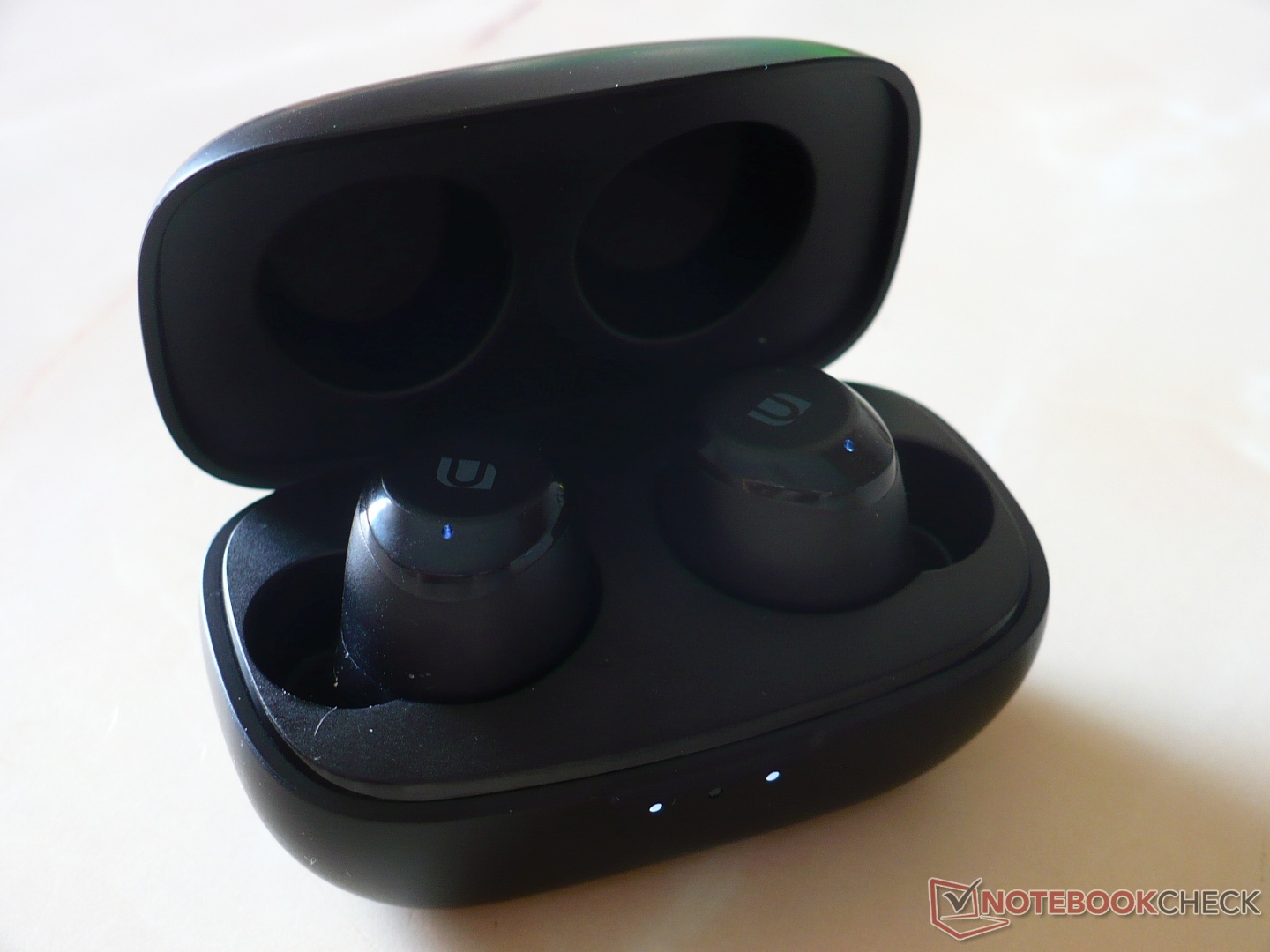 UGREEN HiTune TWS hands-on: Solid build, good for calls, average when ...