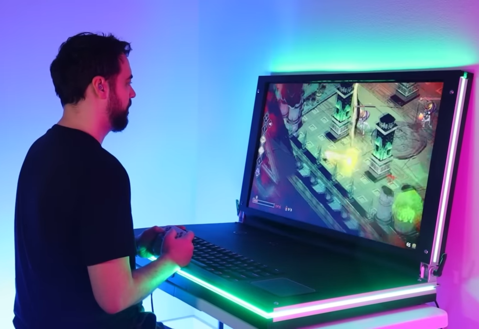 Airco Tonen Bewust worden YouTubers build a monster 43-inch gaming laptop - NotebookCheck.net News