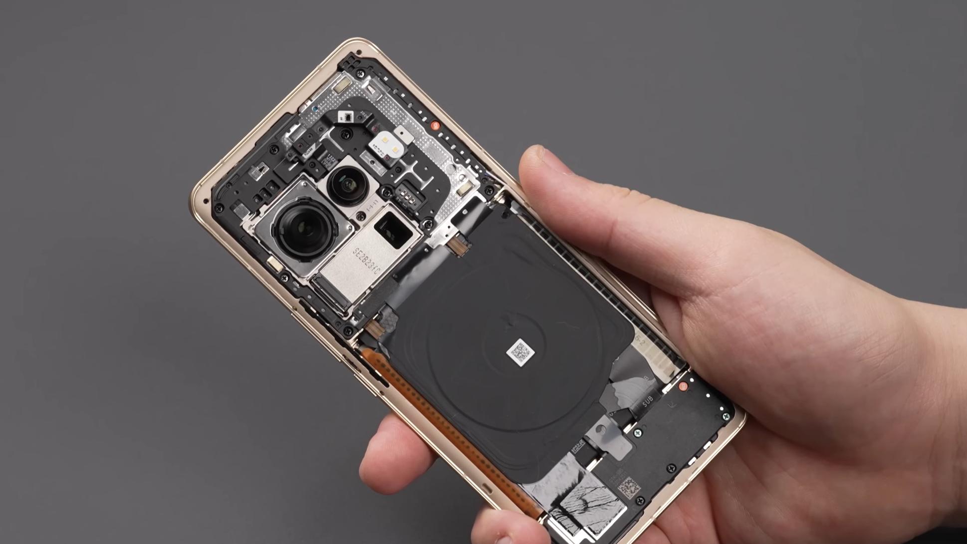 Xiaomi 12S Ultra teardown video highlights the scale of the Sony