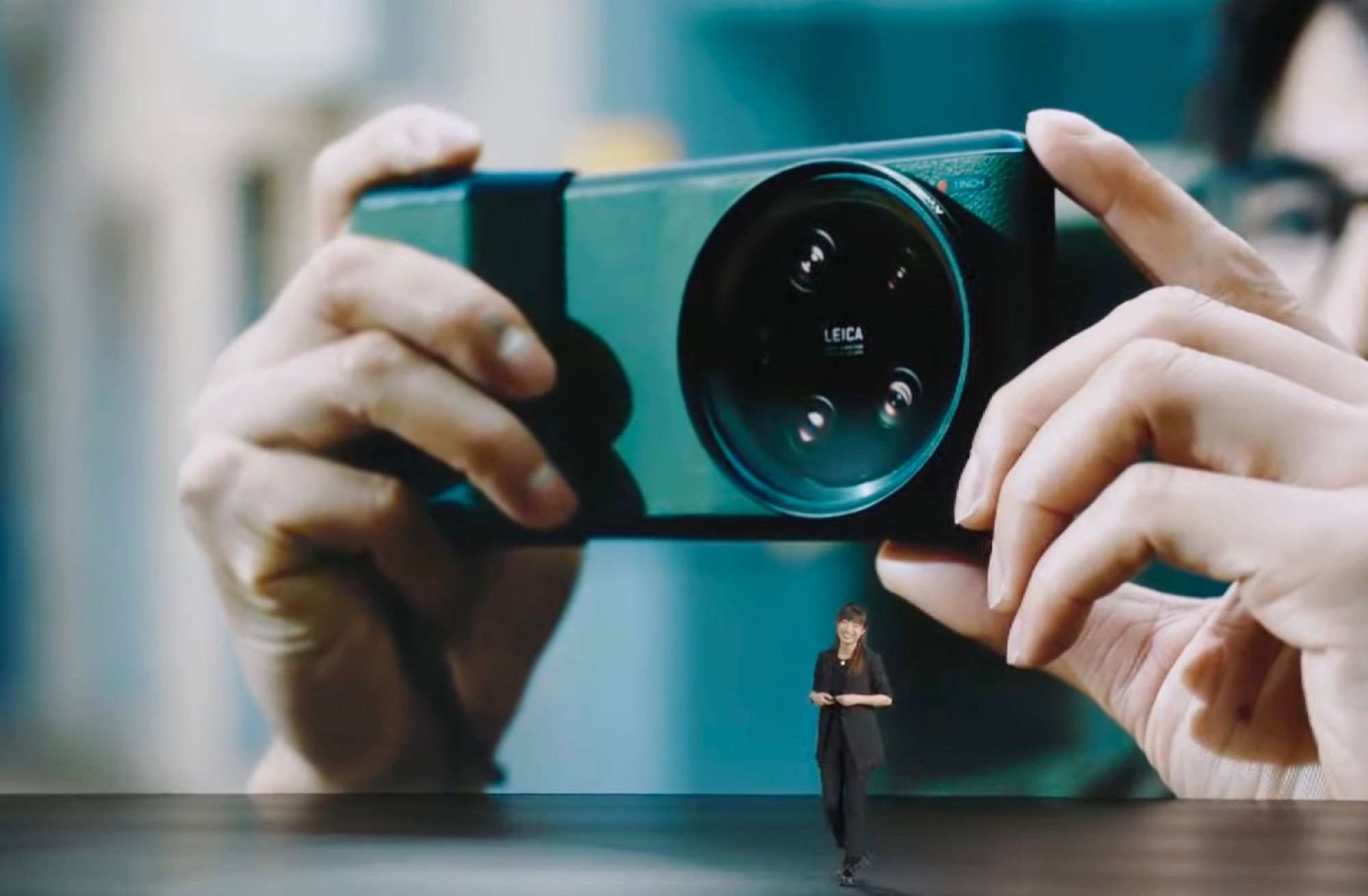 Xiaomi 13 Ultra: Official camera accessory kit turns new