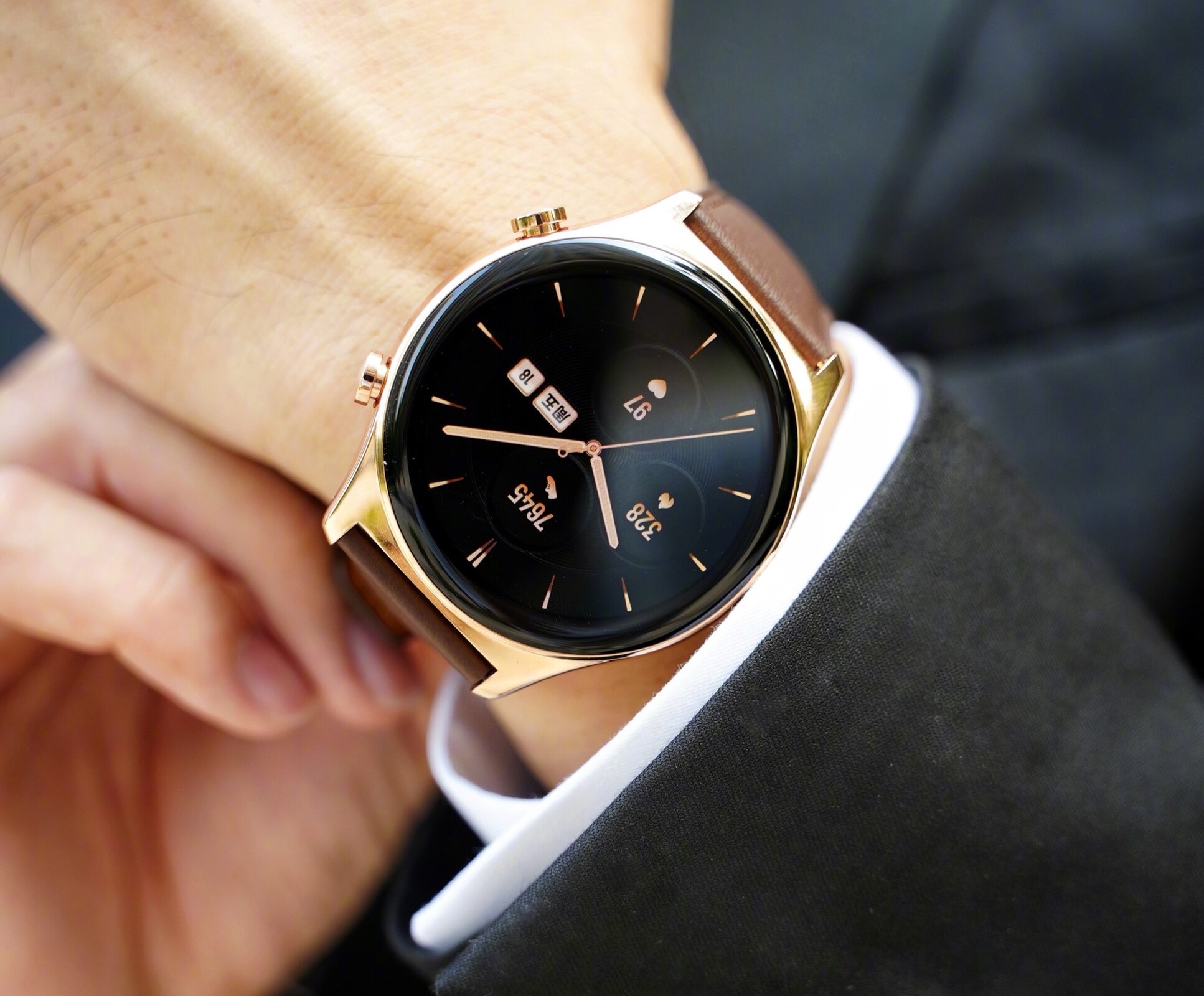 Honor Watch GS 3 teased again in high-resolution marketing photos -   News