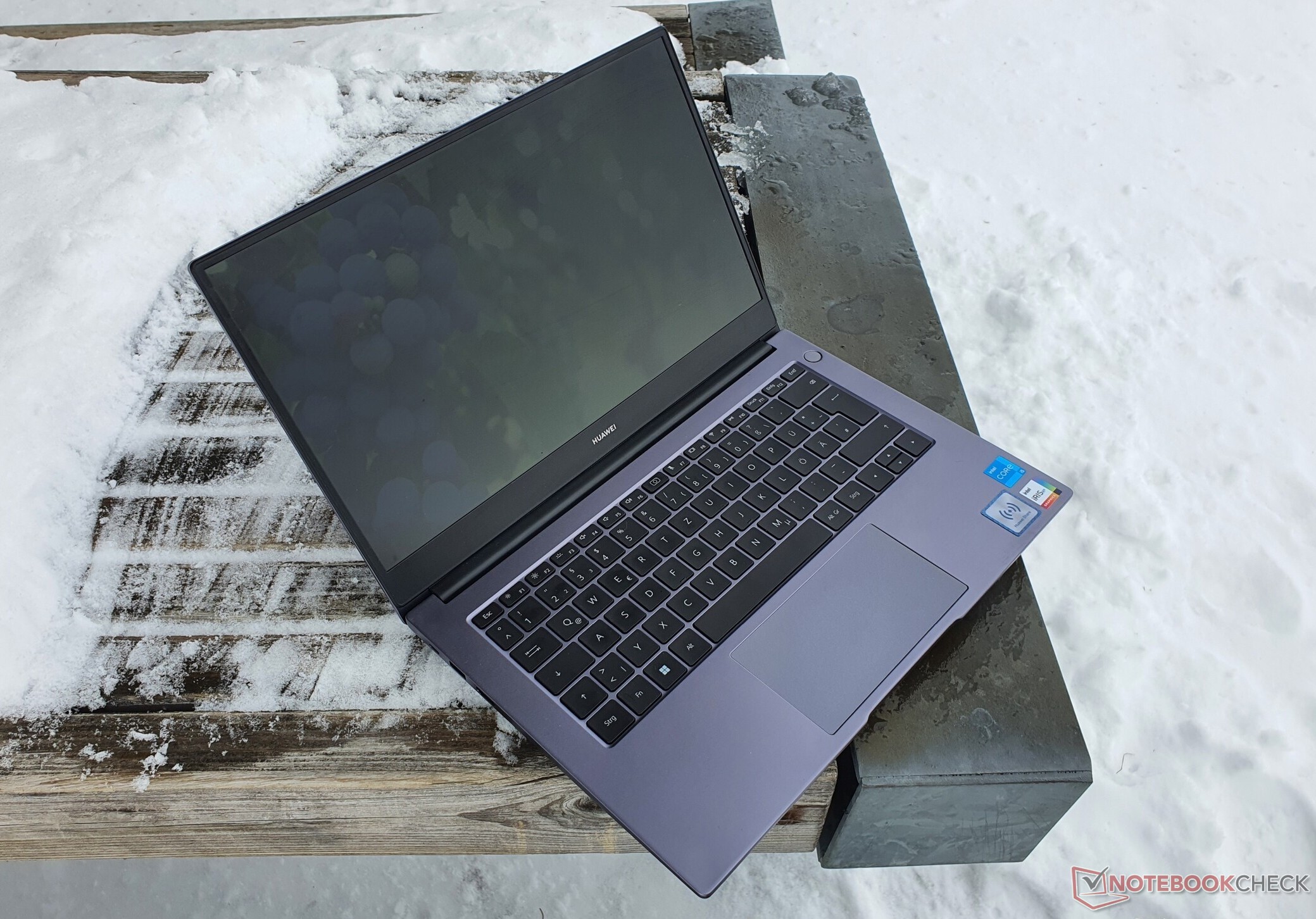 Huawei MateBook D 14 review: Quiet office laptop with a long battery life -   Reviews
