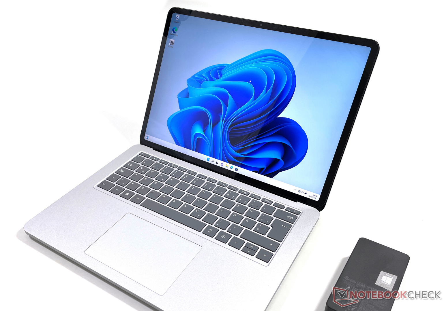 Microsoft Surface Laptop Studio 2 Review - Multimedia Convertible