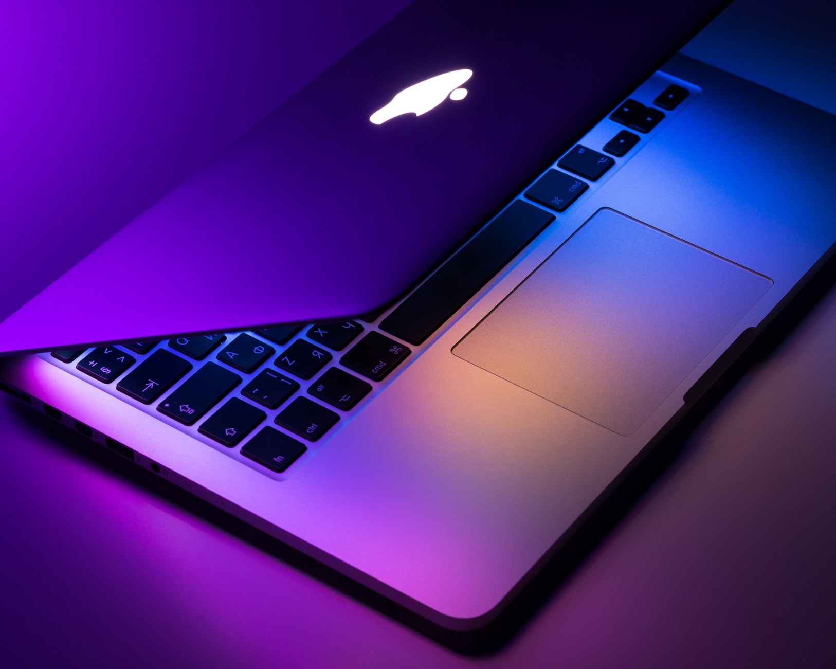 Revised MacBook Pro 13 scheduled for March 8 release with Apple M2, a Touch  Bar, no notch and no ProMotion display -  News
