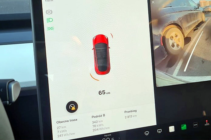Tesla is now removing parking sensors from its cars - SoyaCincau