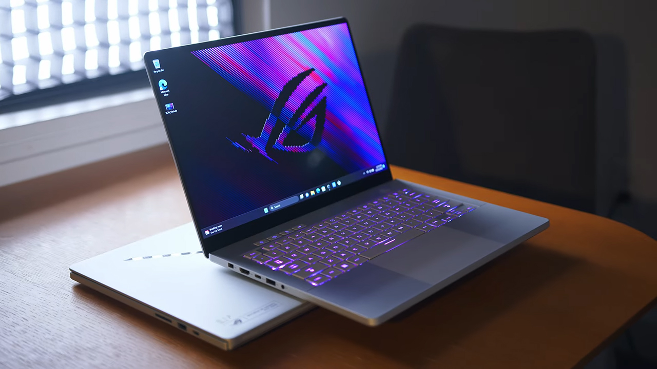 2024 Asus ROG Zephyrus G14 gaming laptop with AMD Ryzen 9 8945HS and