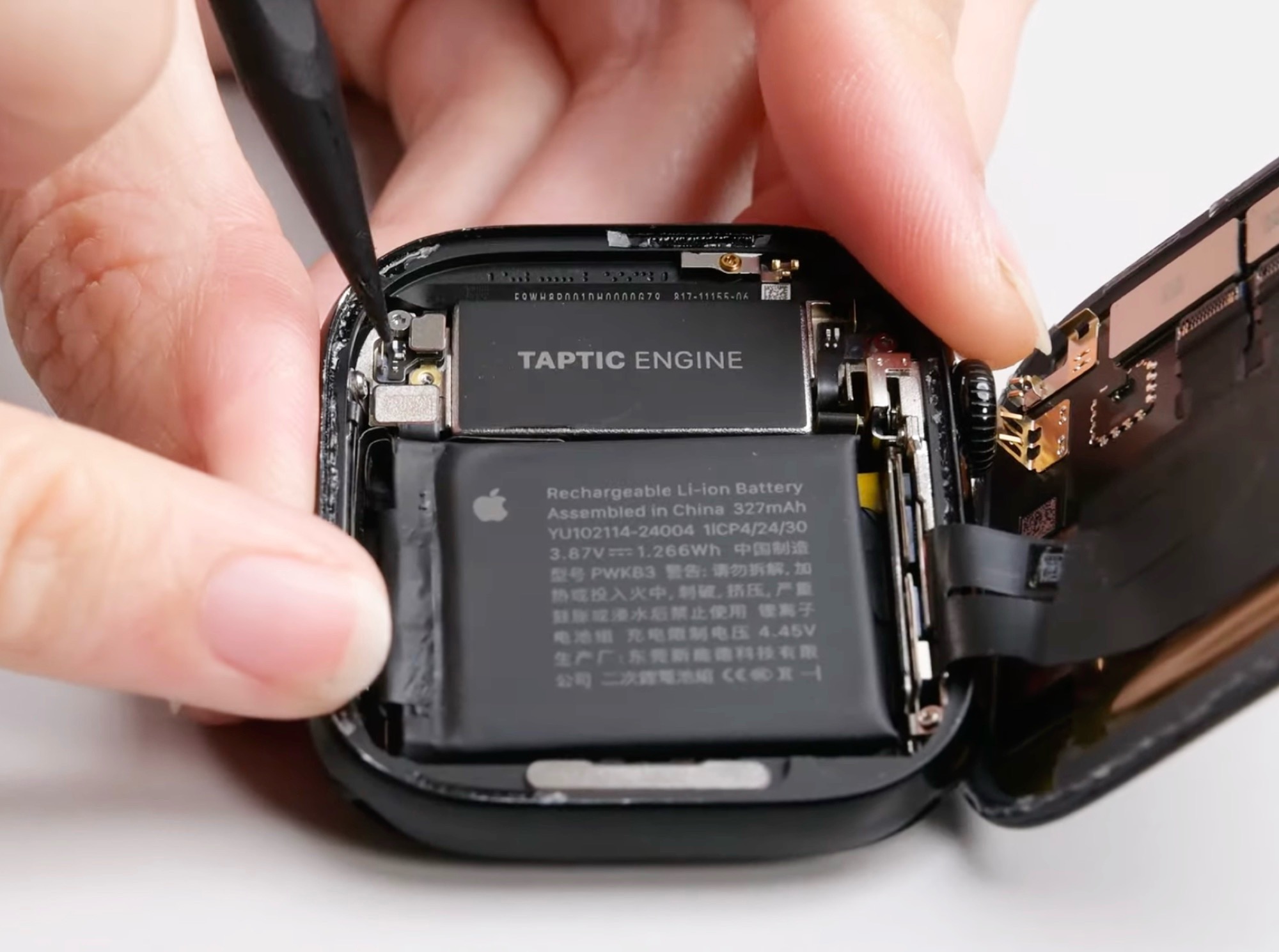 Apple Watch Series 10 Teardown Unveils Challenges in Wearable Tech Repairability