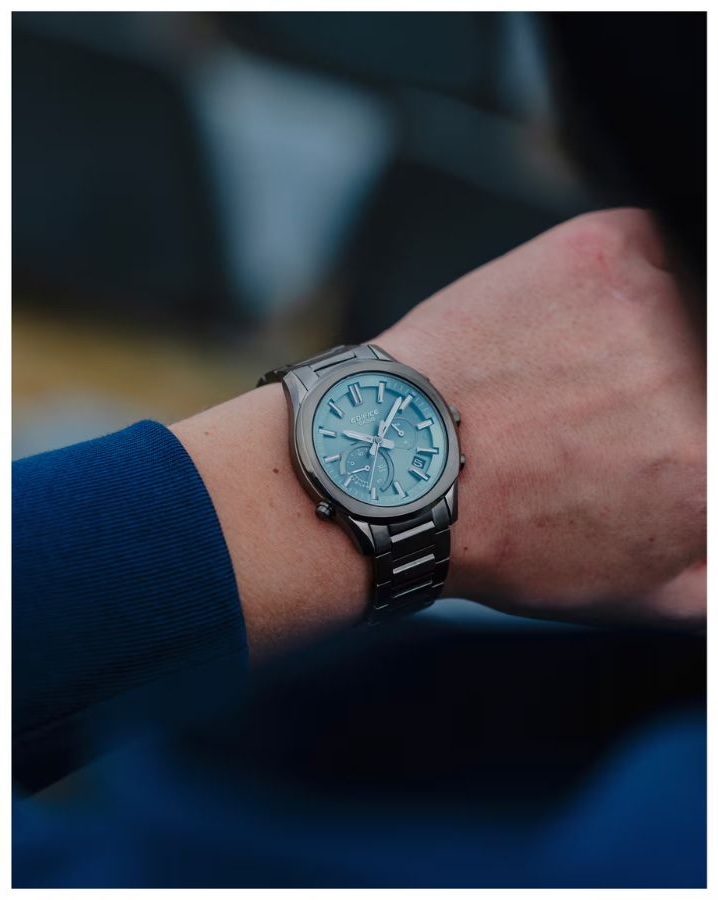 The Casio Edifice EQB-1300DC-3A watch