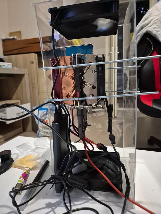 The case that hold the modded Z70 Ultra