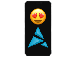 Linux and iPhones can actually get along quite well, provided the right packages are used. (Image source: iFixScreens, w/ edits)