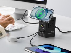 The Pisen all-in-one charger can power multiple devices at once with up to 140 watts of power. (Image source: Pisen)