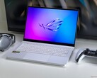 Asus ROG Zephyrus G14 2025. (Image source: Andreas Osthoff/Notebookcheck)