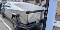 Cybertruck at V4 Supercharger (image: Mardak/TMC)