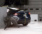 Tesla Model Y small overlap crash test on the driver's side. (Image source: IIHS/YT)