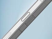 The "Honor Magic8" up against an "iPhone 17". (Image source: Factory Manager is Guan via Weibo)