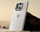 The OnePlus 15. (Image source: OnePlus)