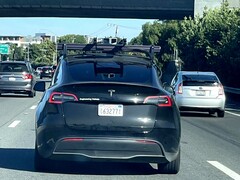 This particular Tesla Model Y has a roof-mounted LiDAR unit, suggesting it is being used to test Tesla&#039;s upcoming robotaxi. (Image source: Steve Krawczyk/The Verge)