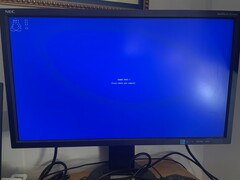 Linux systems with kernel 6.10 display a Blue Screen of Death for the first time in the event of a kernel panic (image: @javierm@fosstodon.org).