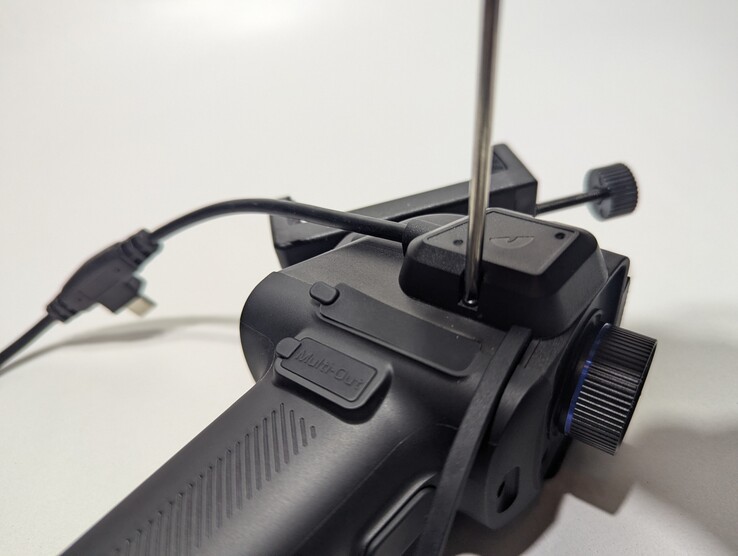 Connection cover removal