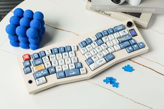 The Cidoo ABM066 has to be one of the most playful prebuilt keyboards around. (Image source: Epomaker)