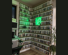 The complete North American Xbox 360 physical games collection pictured (image source: u/uncleseeth)