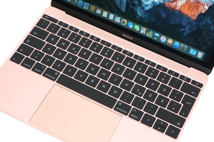 how much apple laptop 2016