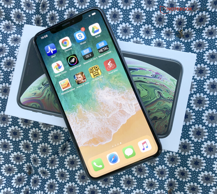 Apple iPhone XS Max Smartphone Review -  Reviews