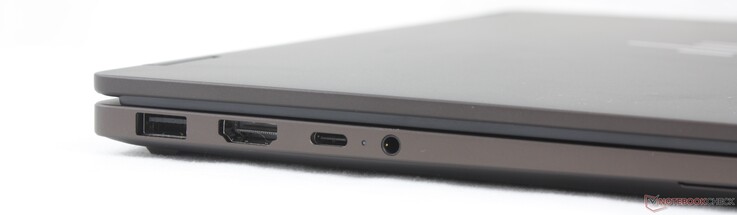 Left: USB-A (10 Gbps), HDMI 2.1, USB-C 3.2 Gen. 2 (40 Gbps) w/ DisplayPort 2.1 + Power Delivery 3.1, 3.5 mm headset
