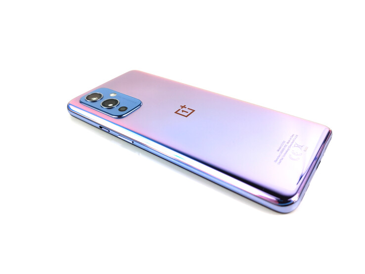 Oneplus 9 Smartphone Review Strong Oneplus Phone Without Major Progress Notebookcheck Net Reviews