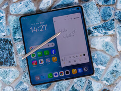 Oppo Find N6 with AI Pen