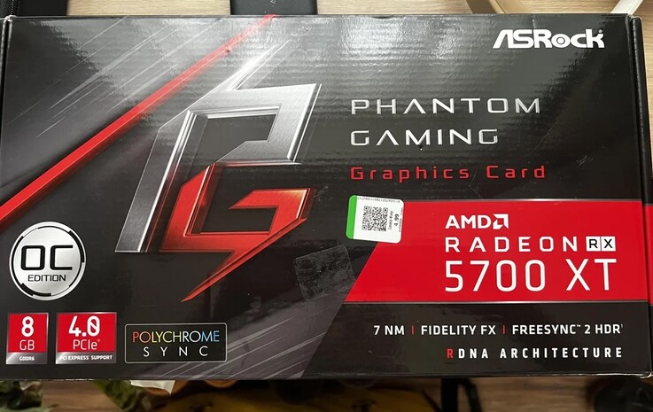 The AMD Radeon RX 5700 XT sports 2560 cores paired with 8 GB of GDDR6 memory. (Image source: u/12kdaysinthefire)