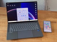 Asus Googlebook 14 with Samsung Galaxy Fold Z Flip8