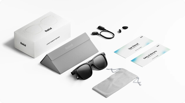 All the items incldued in the Rokid AI Glasses Style box